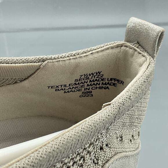 NEW Easy Spirit Women’s Glitz Casual Slip-on Walking Shoes Silver Size 7.5WW - Picture 6 of 10